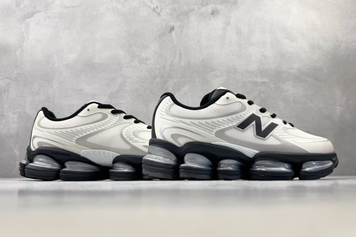 新百伦 New Balance ABZORB 2000 白黑 鞋底实拍图