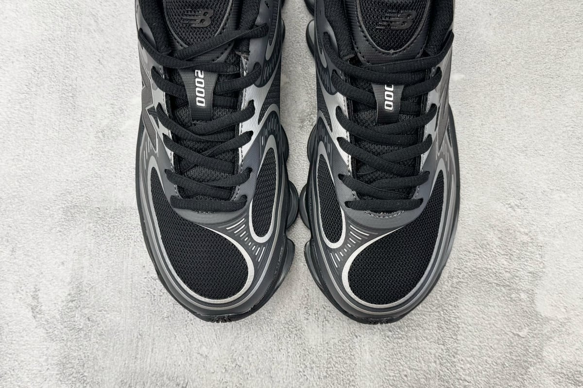 新百伦 New Balance ABZORB 2000 黑灰白 鞋标实拍图