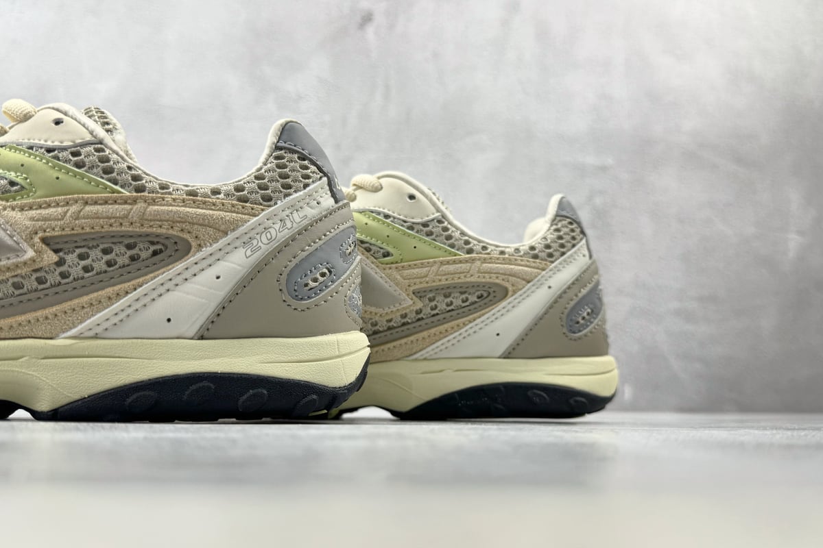 新百伦 New Balance 204L 米绿 上脚实拍图