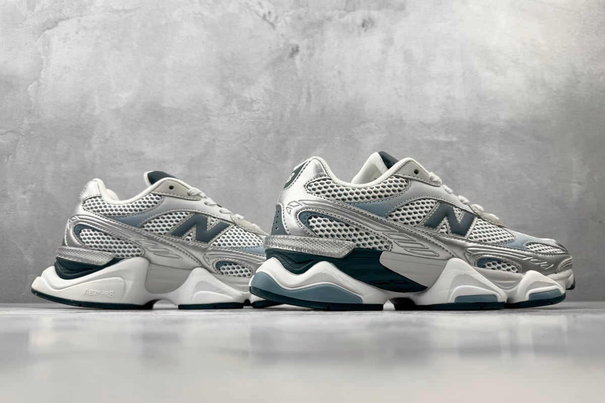 新百伦 New Balance NB 9060 白绿 鞋底实拍图
