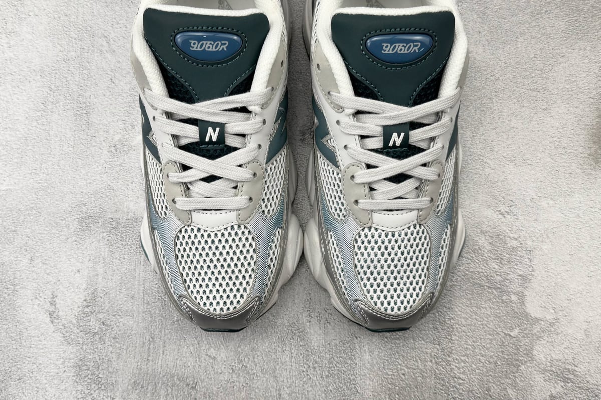 新百伦 New Balance NB 9060 白绿 鞋标实拍图