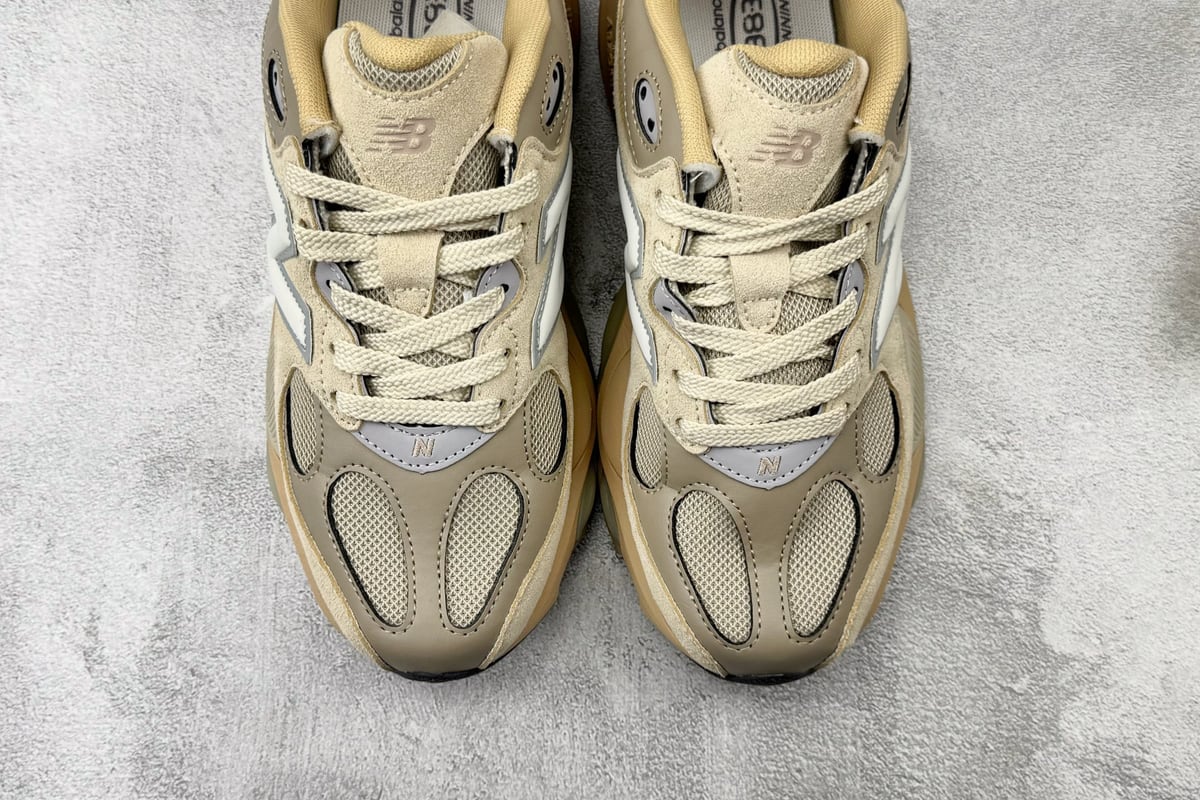 新百伦 New Balance NB 983 米橙 鞋标实拍图