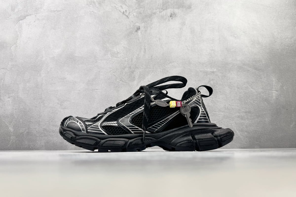 巴黎世家 Balenciaga 3XL 独立订单 公认最强品质 黑白 正面实拍图