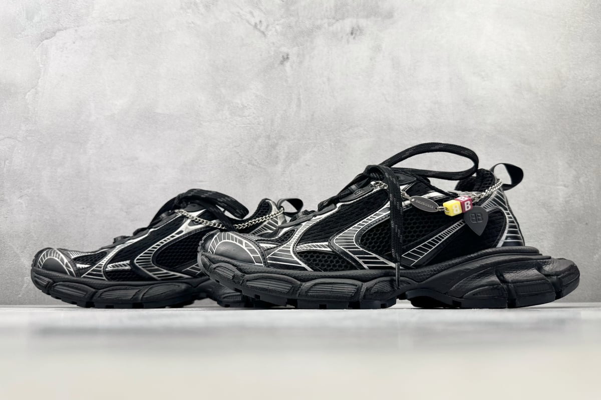 巴黎世家 Balenciaga 3XL 独立订单 公认最强品质 黑白 鞋跟实拍图