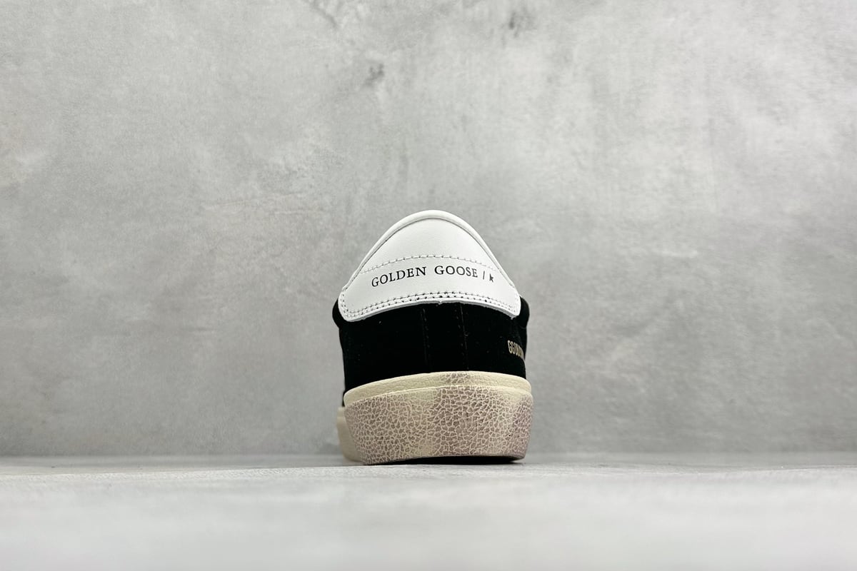 其他品牌 Golden Goose GGDB 做旧休闲低帮板鞋 黑白 鞋底实拍图